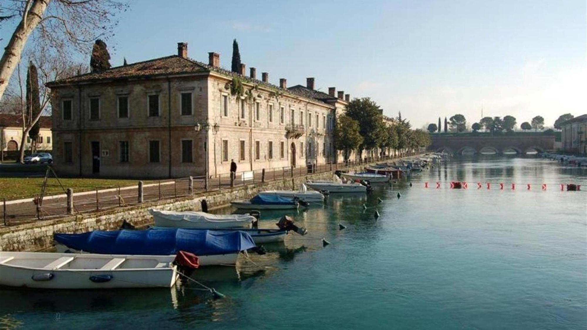 Appartamento Peschiera Peschiera del Garda Exterior photo